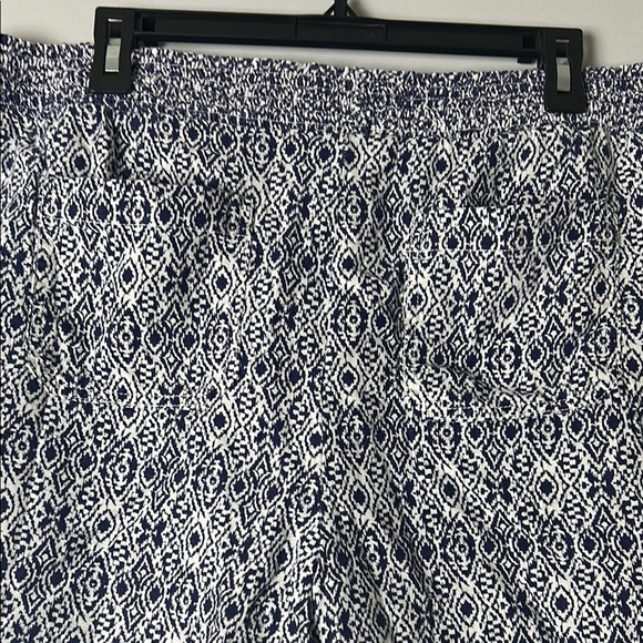 BRIGGS Blue White Print Lounge Linen Shorts Size XXL Women’s 4 Pockets - Picture 5 of 7